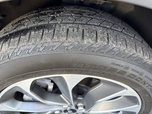 Certified 2023 Lincoln Nautilus Reserve w/ Equipment Group 201A image 33