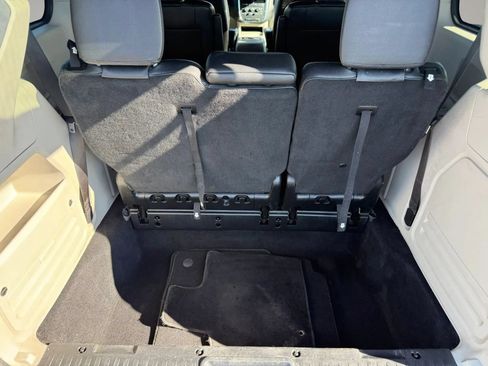 Used 2019 Dodge Grand Caravan SXT FWD image 39
