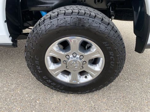 Used 2024 RAM 2500 Big Horn w/ Off Road Package image 29