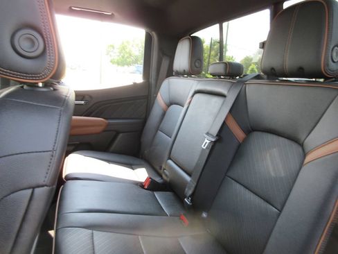 Certified 2023 GMC Canyon AT4 w/ AT4 Premium Package AWD/4WD image 25