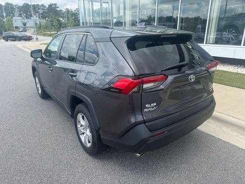 Used 2021 Toyota RAV4 XLE AWD/4WD image 8