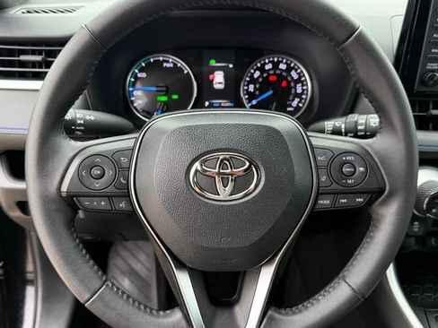 Used 2022 Toyota RAV4 SE AWD/4WD image 15