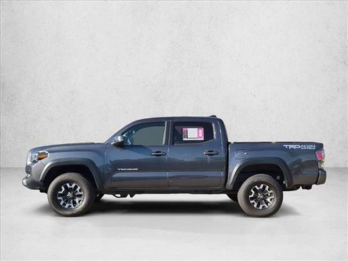 Used 2022 Toyota Tacoma TRD Off-Road w/ Technology Package AWD/4WD image 8