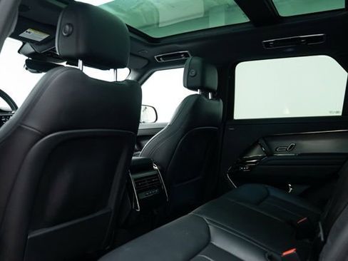 Used 2025 Land Rover Range Rover Sport AWD/4WD image 22