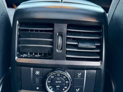 Used 2018 Mercedes-Benz GLS 550 4MATIC image 28
