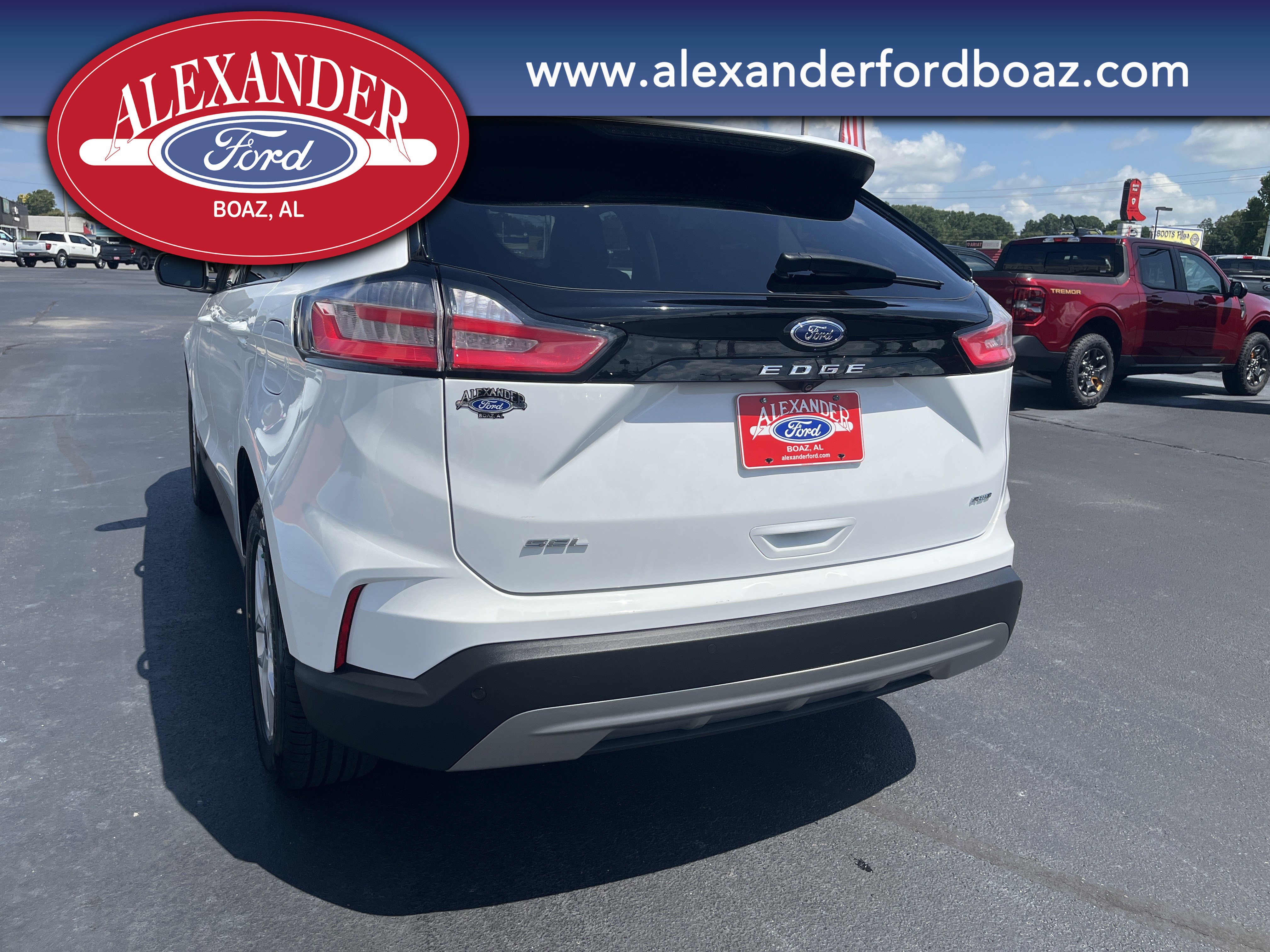 Used 2024 Ford Edge SEL AWD/4WD image 6