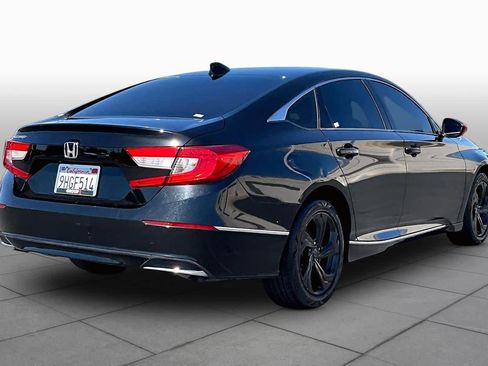 Used 2018 Honda Accord EX image 12