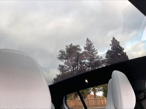 Used 2025 Volvo EX30 Ultra image 25