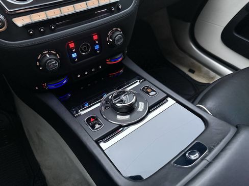 Used 2016 Rolls-Royce Wraith image 33