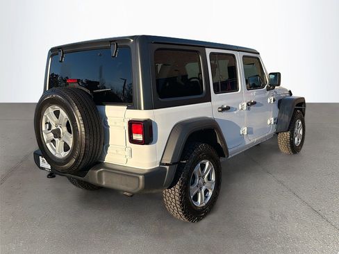Used 2021 Jeep Wrangler Unlimited Sport image 4