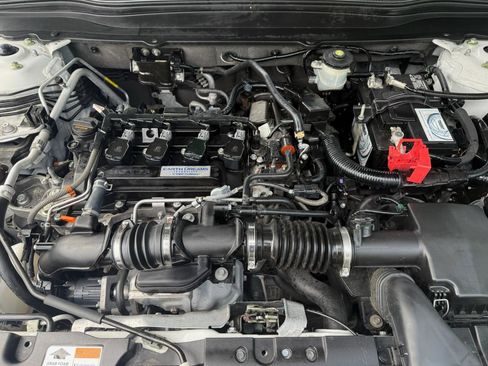 Used 2018 Honda Accord Sport image 14