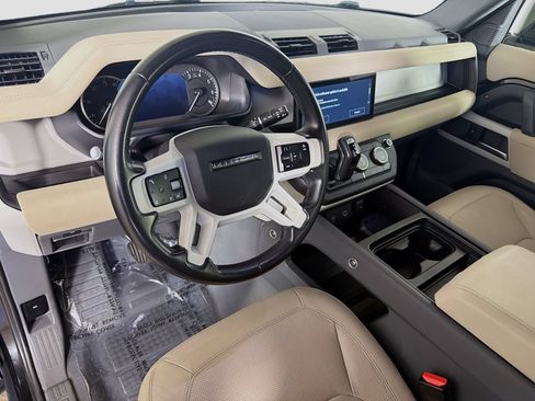 Certified 2023 Land Rover Defender 110 SE AWD/4WD image 10