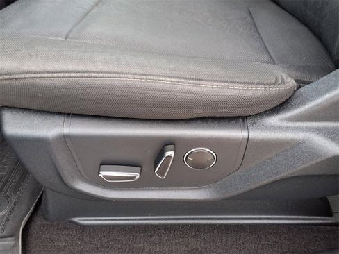 Used 2018 Ford F150 XLT w/ Equipment Group 302A Luxury image 26