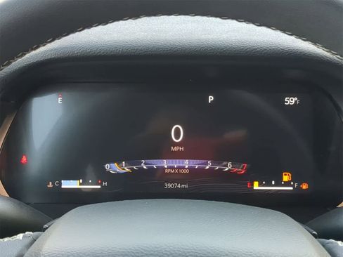 Used 2023 Jeep Grand Cherokee Altitude image 31