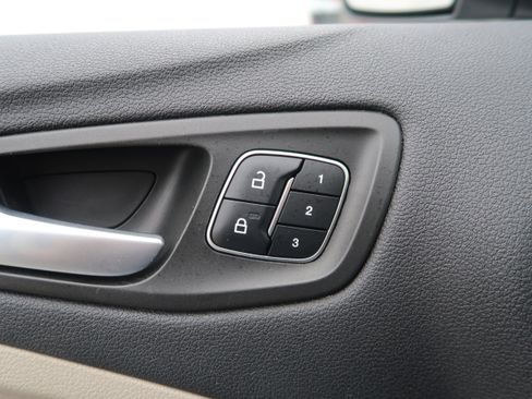 Used 2018 Ford Escape Titanium AWD/4WD image 23