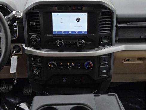 Used 2022 Ford F150 XLT w/ Trailer Tow Package image 22