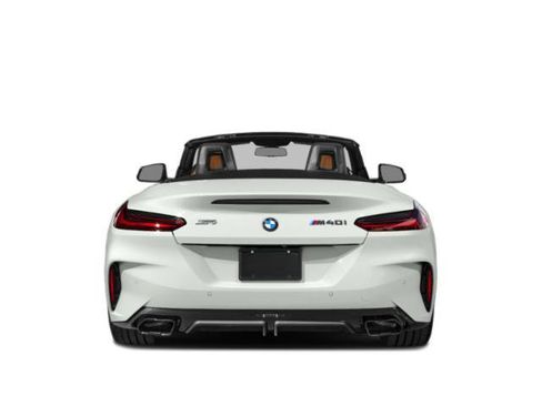 Used 2022 BMW Z4 M40i w/ Premium Package image 8
