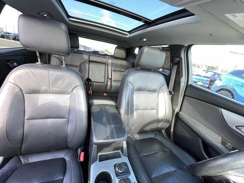 Used 2019 Chevrolet Blazer LT w/ Sun and Wheels Package AWD/4WD image 28