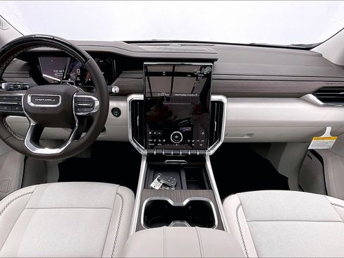 New 2026 GMC Acadia Denali w/ Super Cruise Package image 5