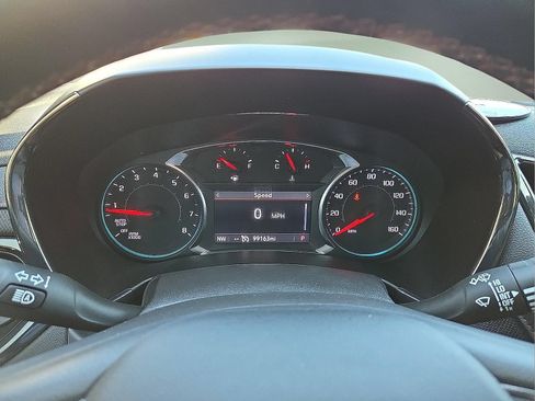 Certified 2023 Chevrolet Equinox RS w/ RS Leather Package FWD image 5