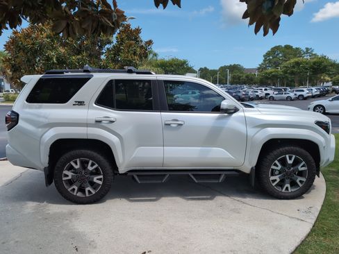 Used 2025 Toyota 4Runner TRD Sport Premium RWD image 11