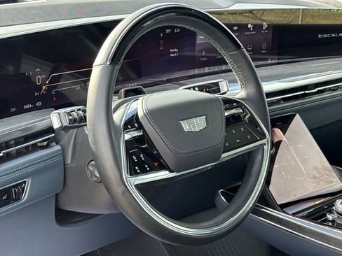 Used 2025 Cadillac Escalade IQ Sport 2 image 16
