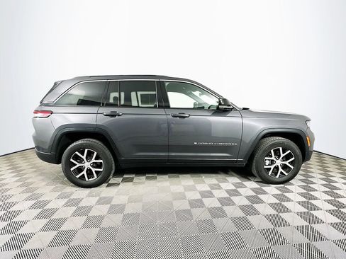 Certified 2025 Jeep Grand Cherokee Limited image 13