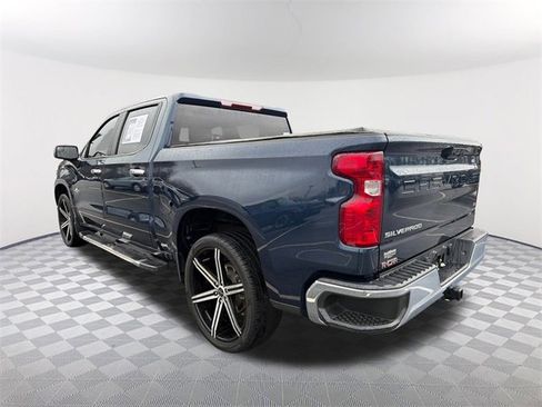 Used 2022 Chevrolet Silverado 1500 LT image 7