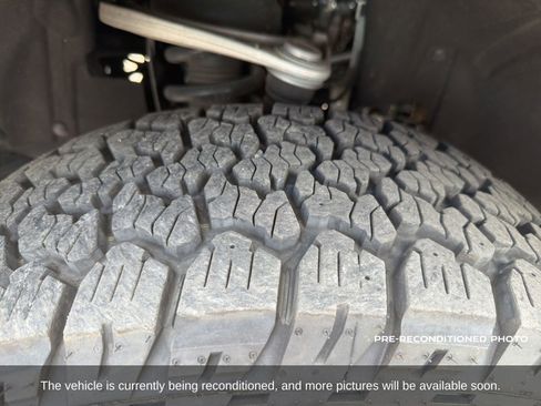 Used 2025 Ford Bronco Outer Banks AWD/4WD image 10