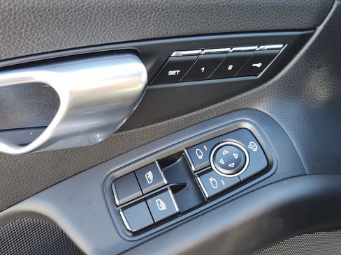 Used 2024 Porsche 718 Boxster image 26