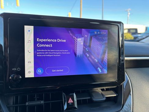 Used 2025 Toyota Corolla LE image 21