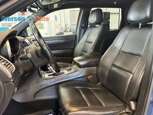 Used 2020 Jeep Grand Cherokee Limited w/ Trailer Tow Group IV AWD/4WD image 17