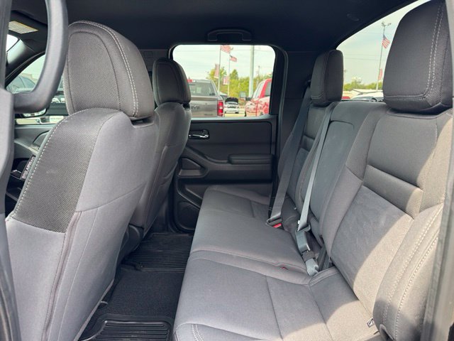 Used 2023 Nissan Frontier SV w/ Midnight Edition Package AWD/4WD image 12