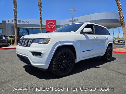 Used 2019 Jeep Grand Cherokee Altitude RWD image 2