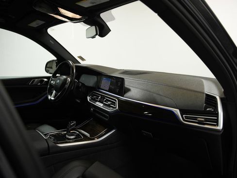 Used 2019 BMW X5 xDrive40i w/ Premium Package 2 image 18