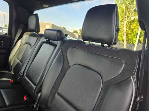 Used 2024 RAM 1500 Laramie AWD/4WD image 17