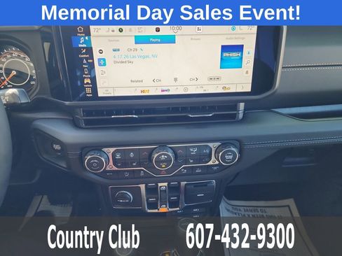 Used 2026 Jeep Gladiator Sport AWD/4WD image 14