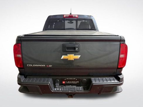 Used 2017 Chevrolet Colorado Z71 AWD/4WD image 4