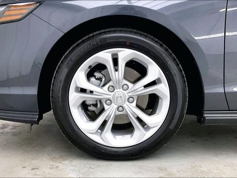 Certified 2025 Honda Accord LX image 10