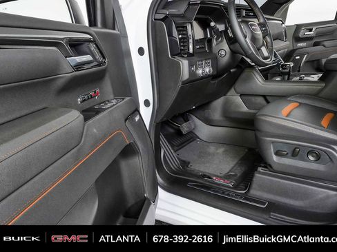 Used 2026 GMC Sierra 1500 AT4 w/ AT4 Premium Package AWD/4WD image 8