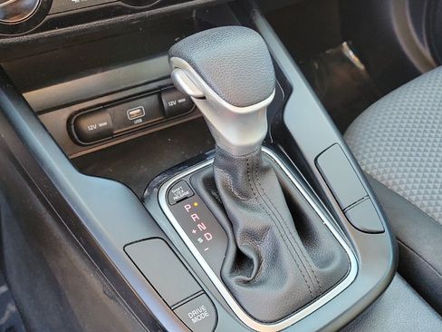 Used 2022 Kia Soul LX FWD image 25