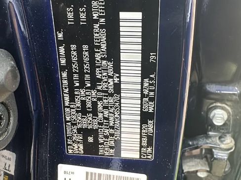 Used 2021 Toyota Highlander LE FWD image 48