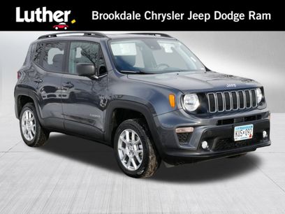 Used 2023 Jeep Renegade Latitude w/ Premium Group