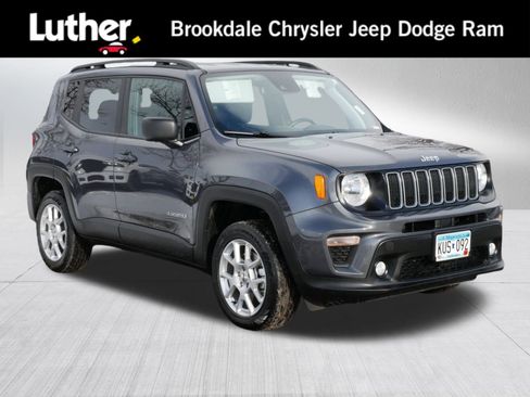 Used 2023 Jeep Renegade Latitude w/ Premium Group image 1