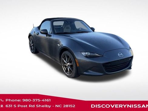 Used 2016 MAZDA MX-5 Miata Grand Touring image 2