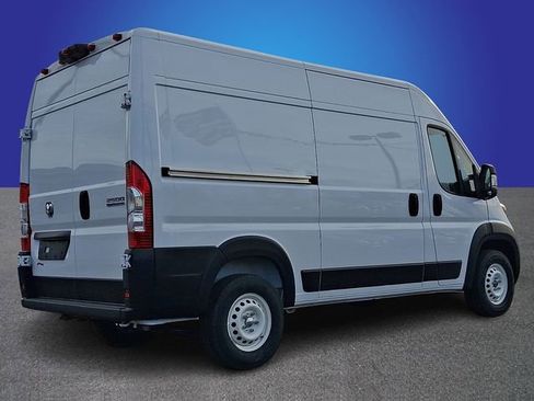 Used 2024 RAM ProMaster 2500 w/ Safety Group image 4