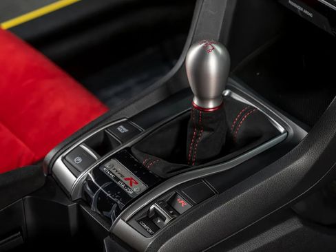Used 2021 Honda Civic Type R Limited image 28