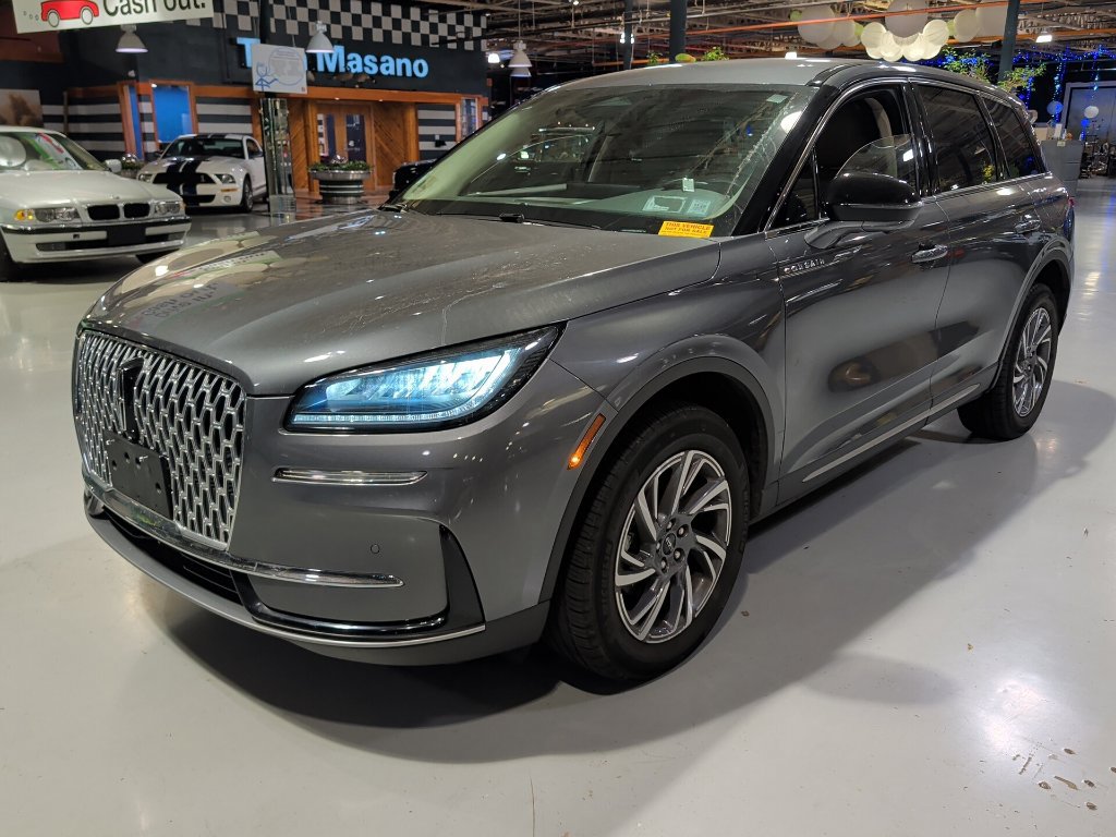 Used 2023 Lincoln Corsair AWD w/ Equipment Group 101A image 8