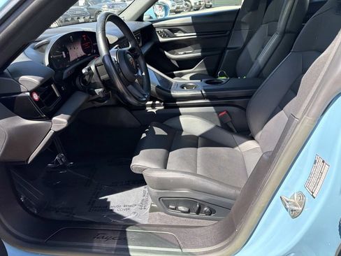 Used 2023 Porsche Taycan RWD image 18
