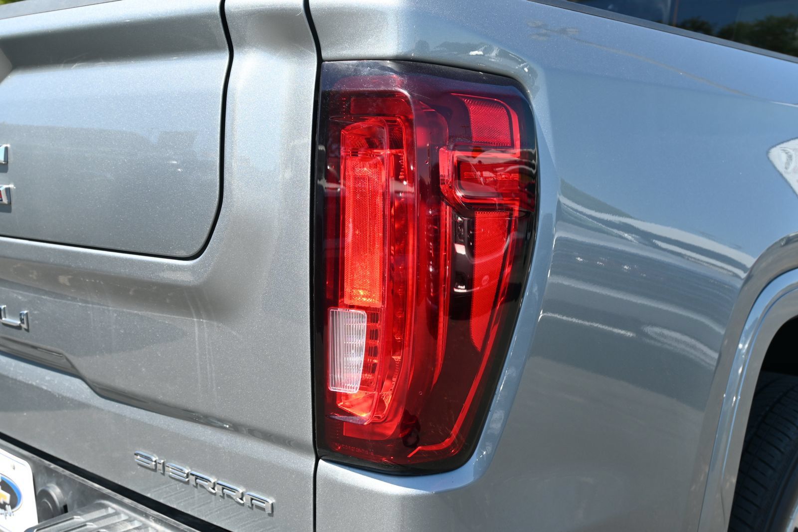 Used 2025 GMC Sierra 1500 Denali AWD/4WD image 21